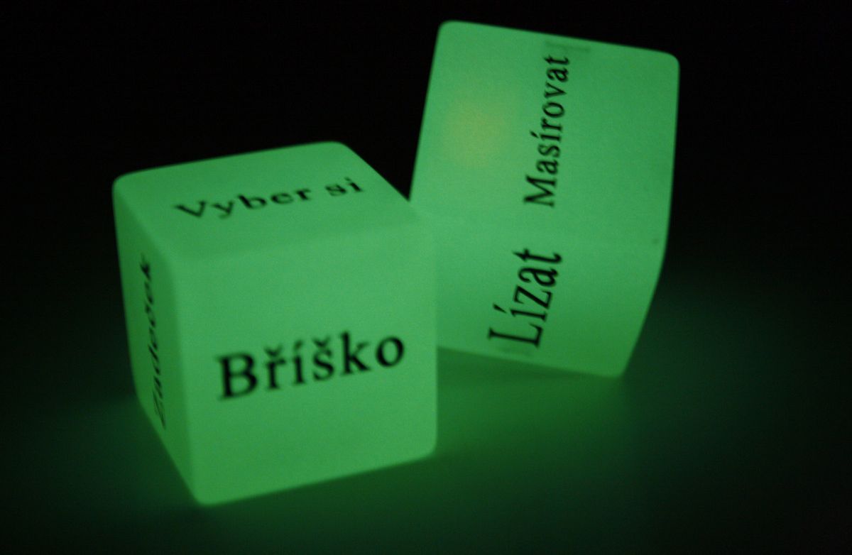 VOGadgets Kostky - Láska je hra CZ - obrázek 1