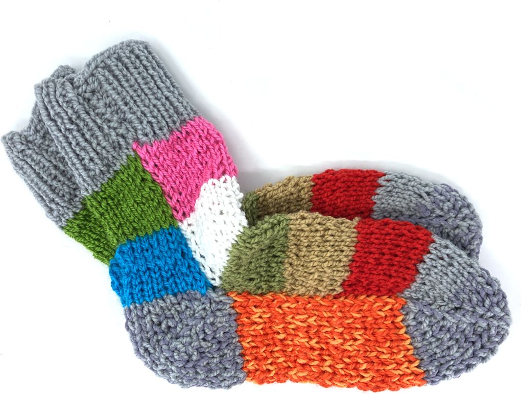 Dětské ručně pletené ponožky od Magdy Velikost: 31 - 34 - obrázek 1