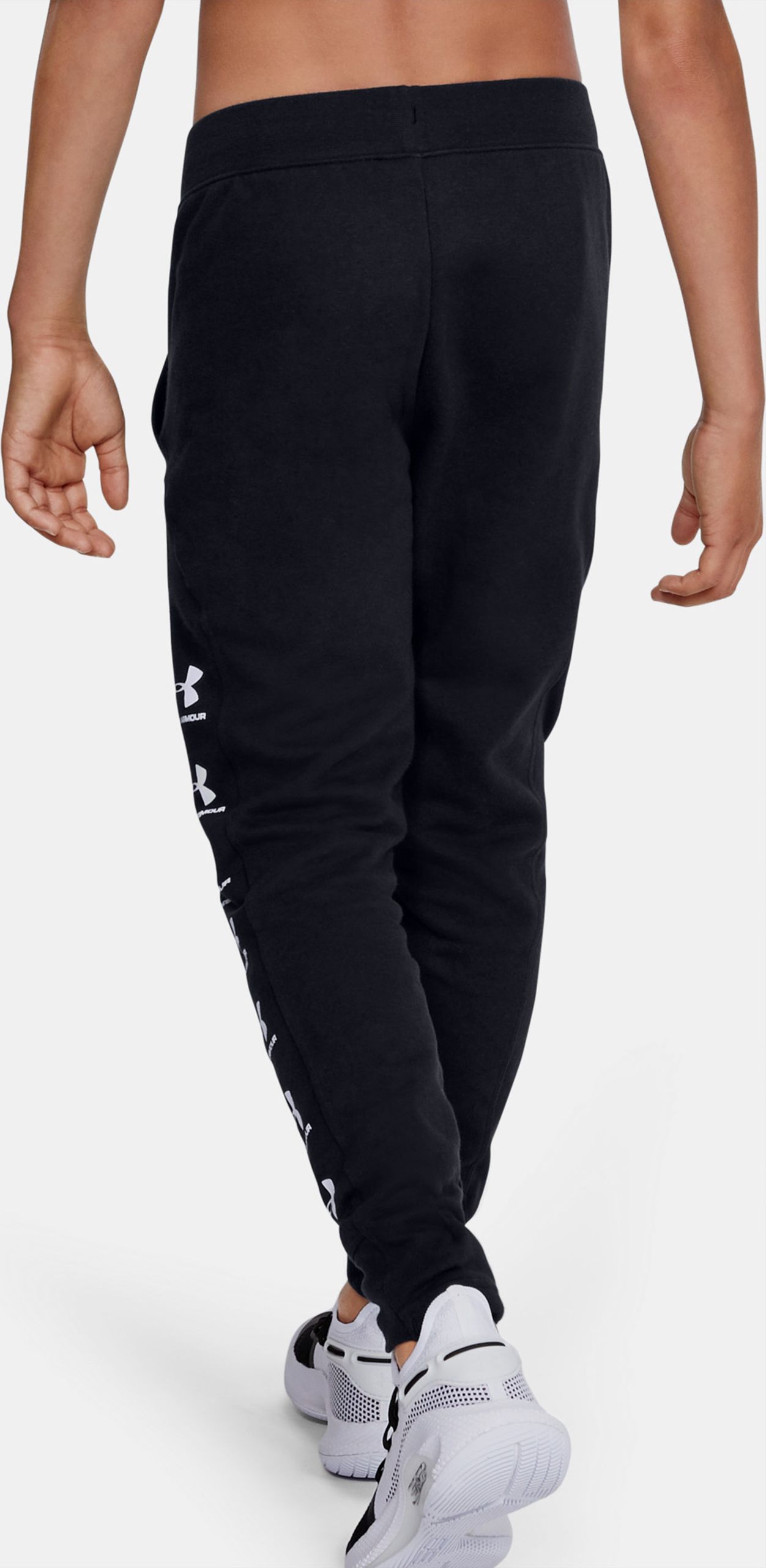 Černé klučičí tepláky Rival Under Armour - 128 - obrázek 2