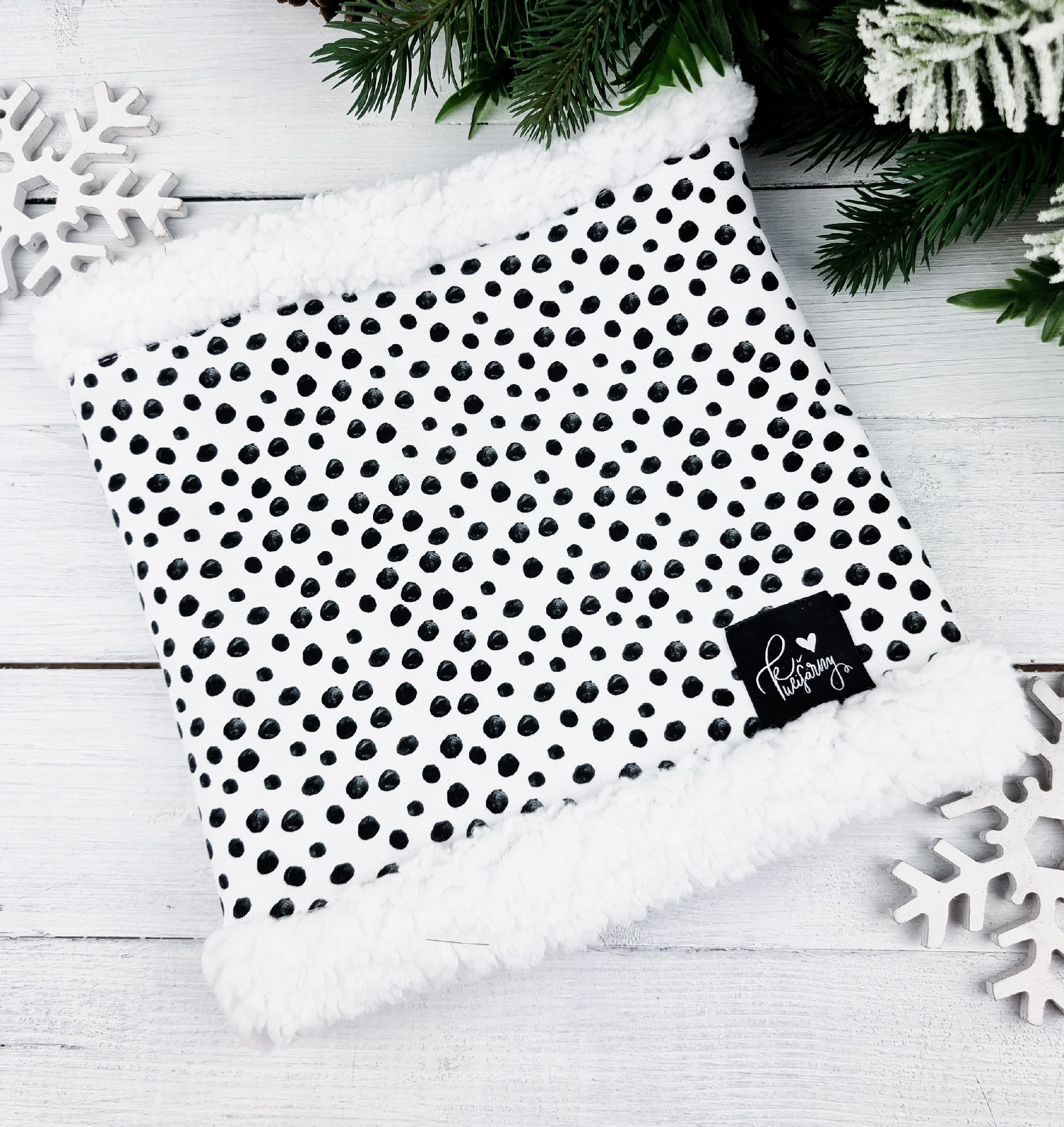 Kulišárny (handmade) Nákrčník s beránkem ,,ART,, White 86-92 sklad š VELIKOST: 86-92 - obrázek 2