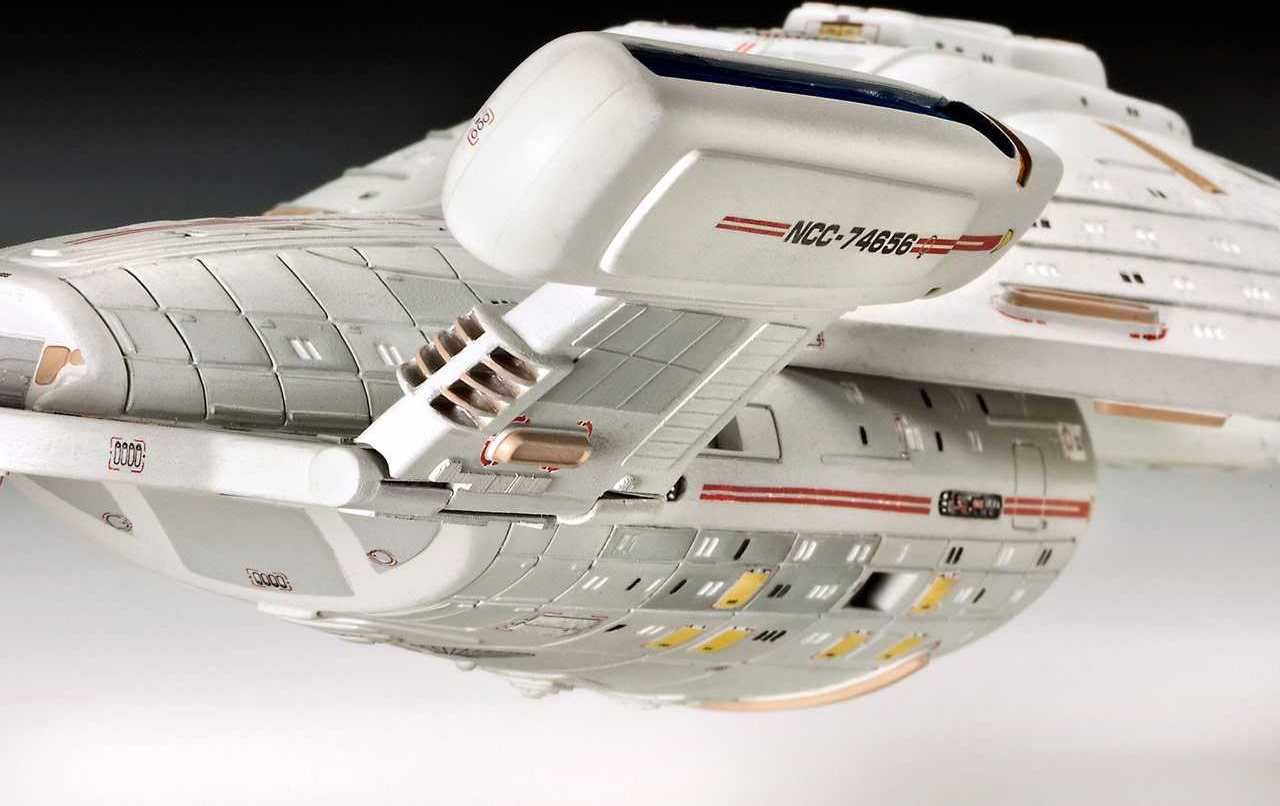 REVELL Plastic ModelKit Star Trek 04992 - U.S.S. Voyager (1:670) - obrázek 7