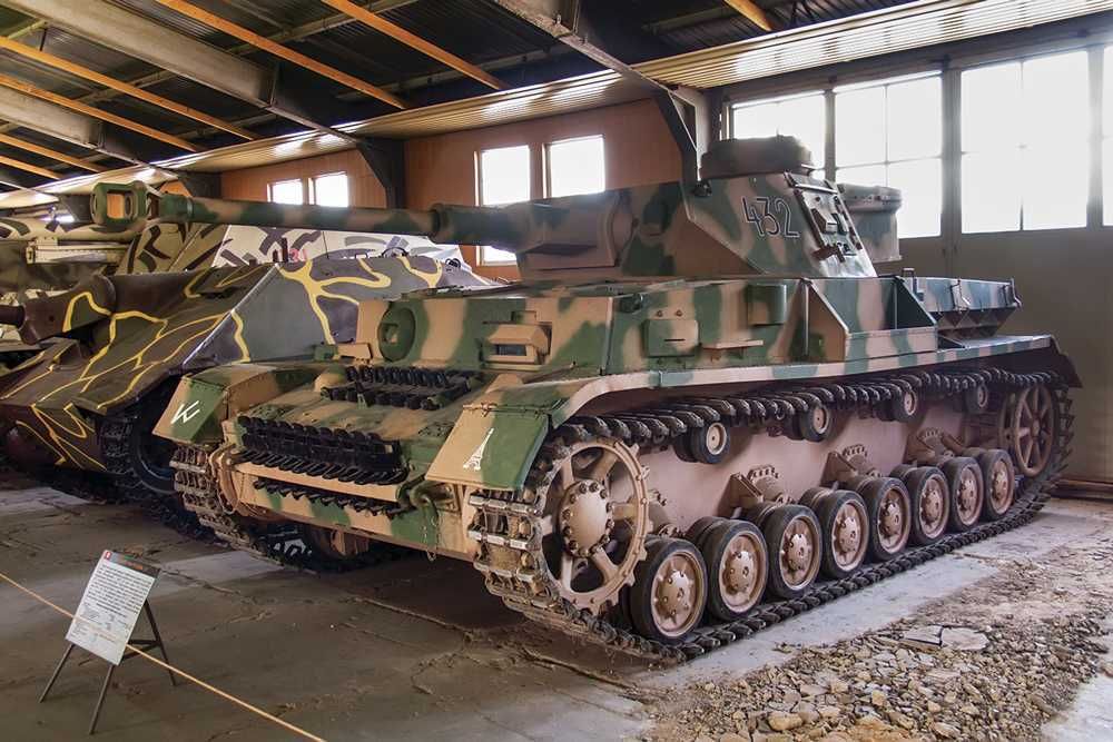 ZVEZDA Model Kit tank 3674 - Panzer IV Ausf.G (1:35) - obrázek 2
