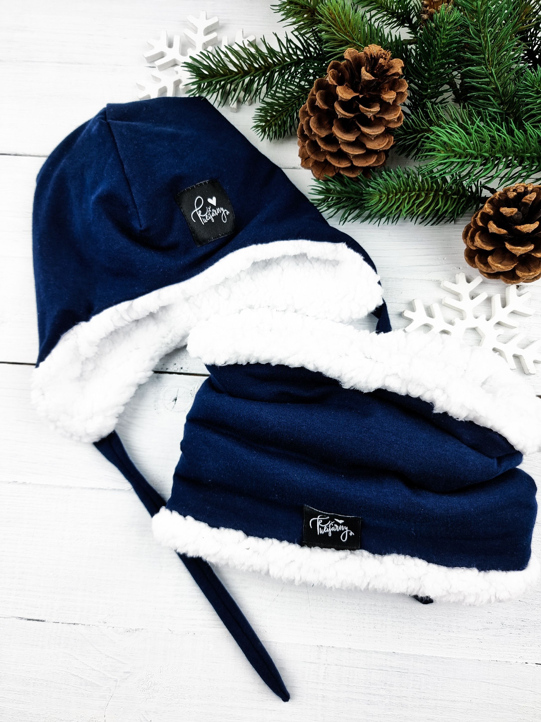 Kulišárny (handmade) Nákrčník s beránkem ,,navy,, white 98-104 sklad š VELIKOST: 98-104 - obrázek 2