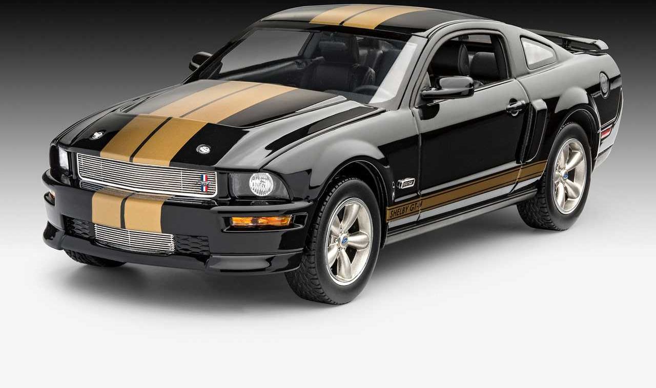 REVELL Plastic ModelKit auto 07665 - Shelby GT-H (2006) (1:25) - obrázek 8