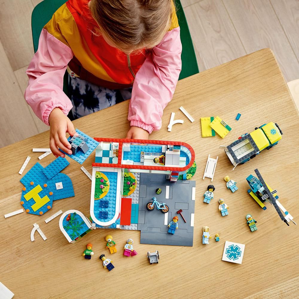 LEGO Nemocnice 60330 - obrázek 5