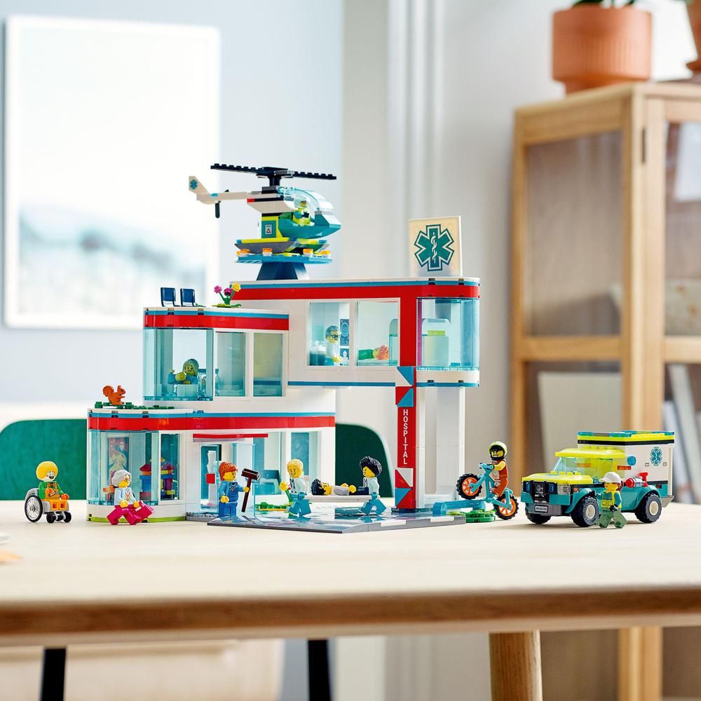 LEGO Nemocnice 60330 - obrázek 6