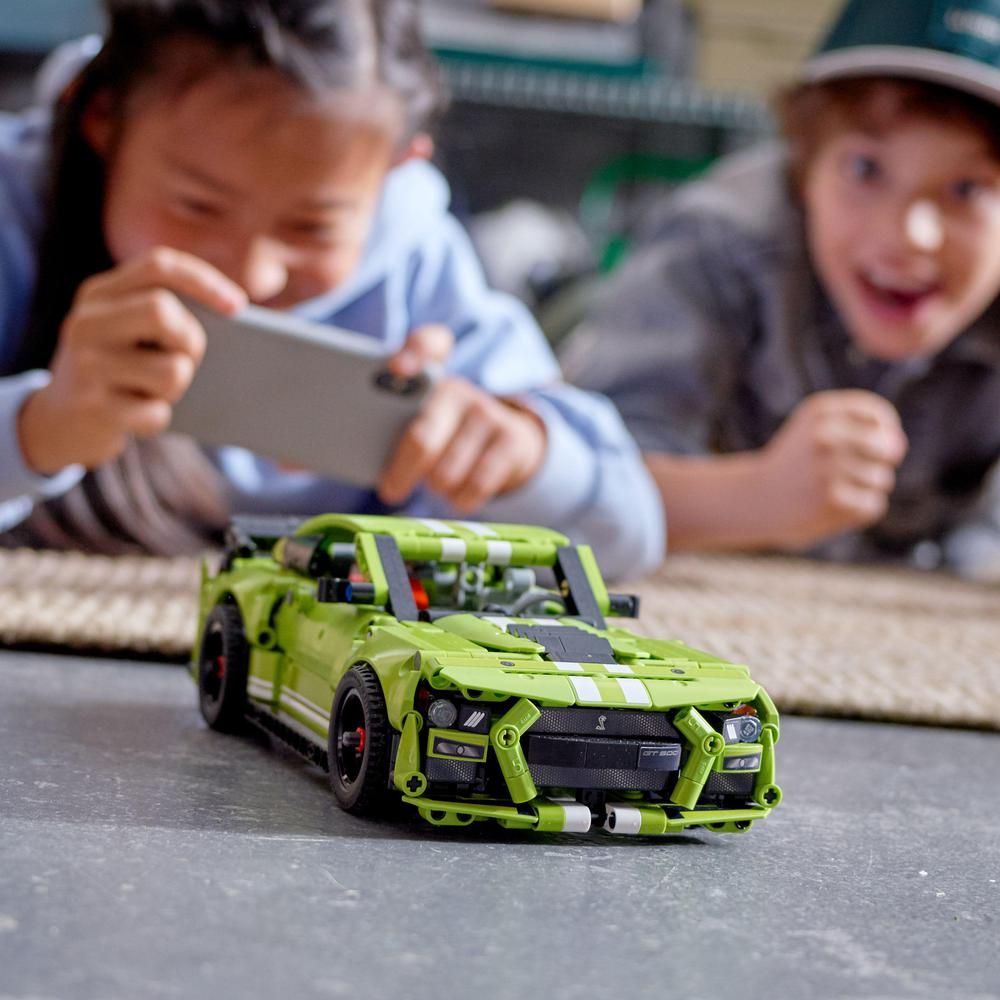 LEGO Ford Mustang Shelby® GT500® 42138 - obrázek 4