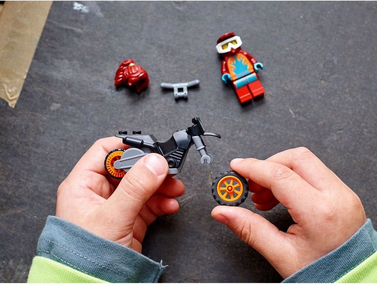 LEGO® City 60311 Ohnivá kaskadérská motorka - obrázek 7