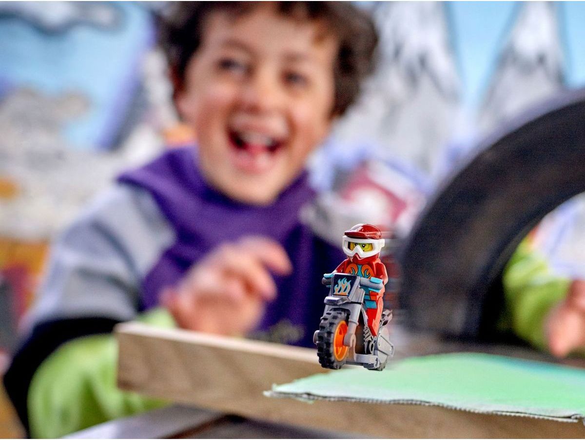 LEGO® City 60311 Ohnivá kaskadérská motorka - obrázek 9