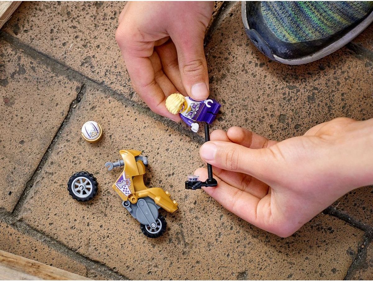 LEGO® City 60309 Kaskadérská motorka se selfie tyčí - obrázek 3