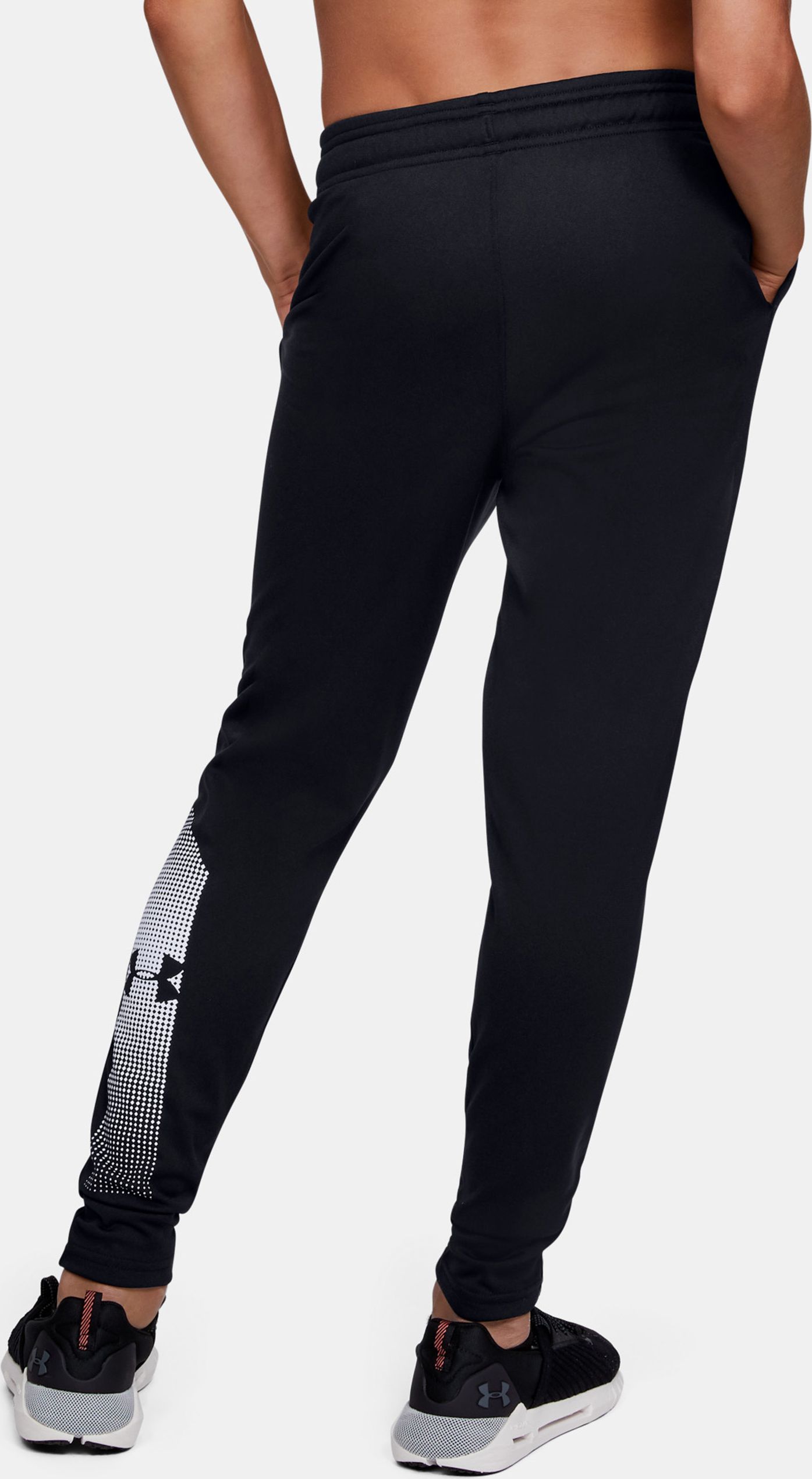 Černé klučičí tepláky Brawler Under Armour - 128 - obrázek 2