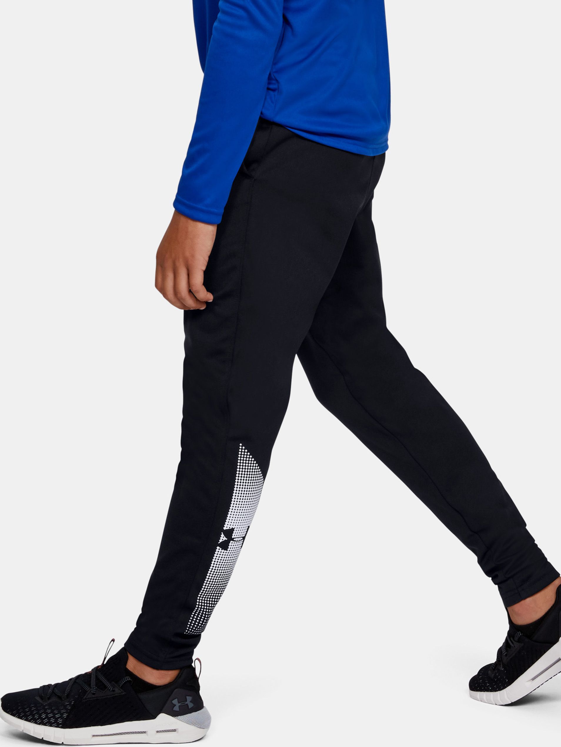 Černé klučičí tepláky Brawler Under Armour - 128 - obrázek 3