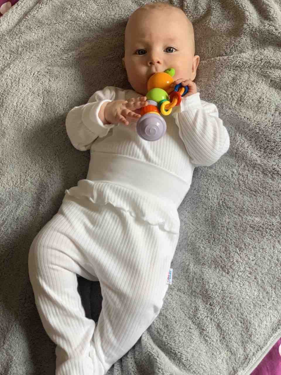 NEW BABY 2-dílná kojenecká souprava Stripes bílá 80 100% Bavlna 80 (9-12m) - obrázek 4