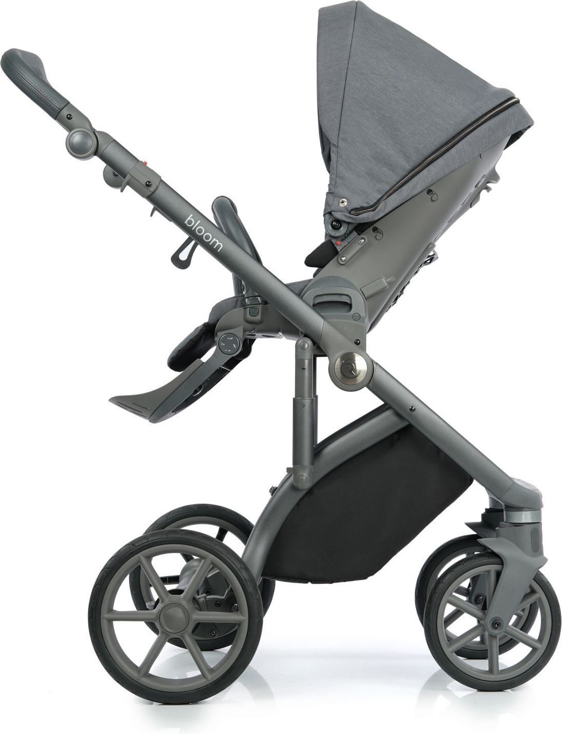 Kočárek Roan Bloom - Grey Stripes designový kočárek - obrázek 3