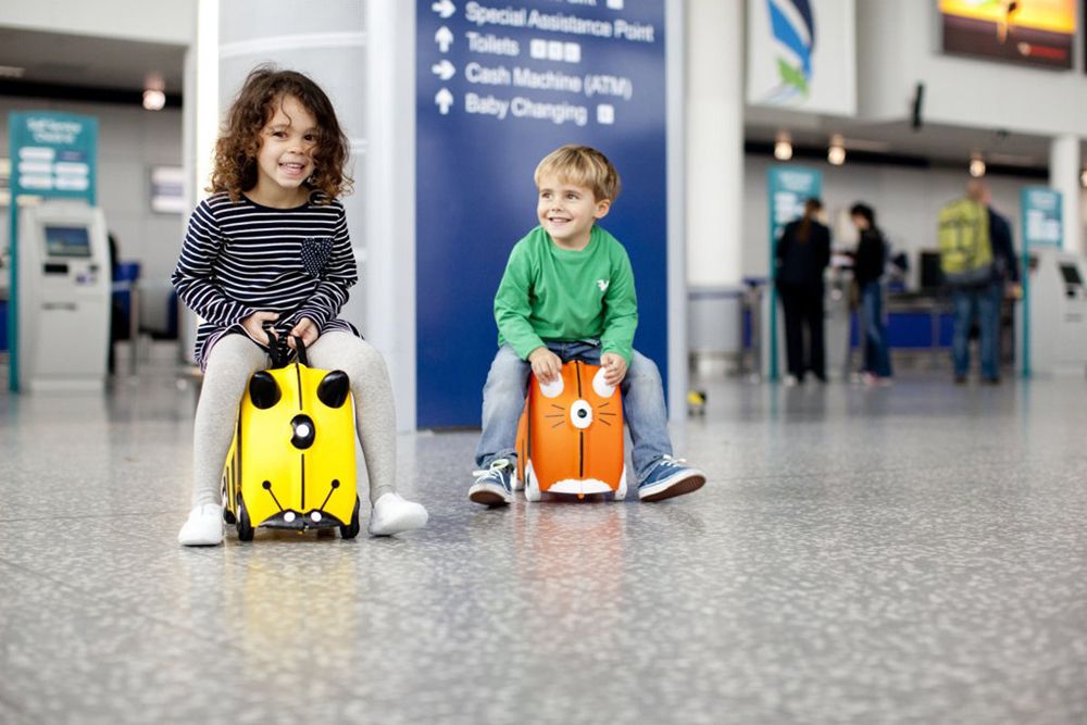 TRUNKI Kufřík cestovní odrážedlo Sanitka 3r+ - obrázek 7