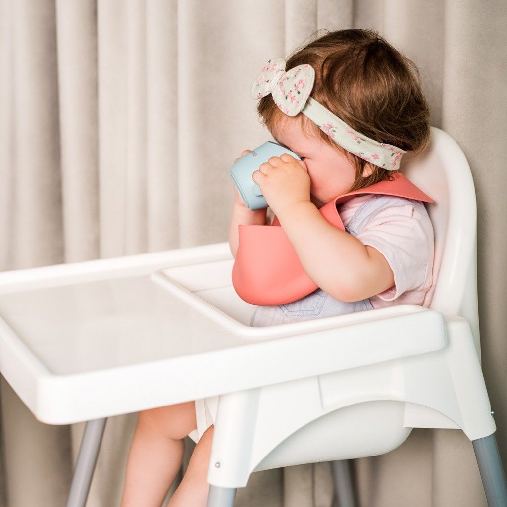 BABYONO Hrnek ergonomický s oušky 120 ml fialovomodrý 12m+ - obrázek 7