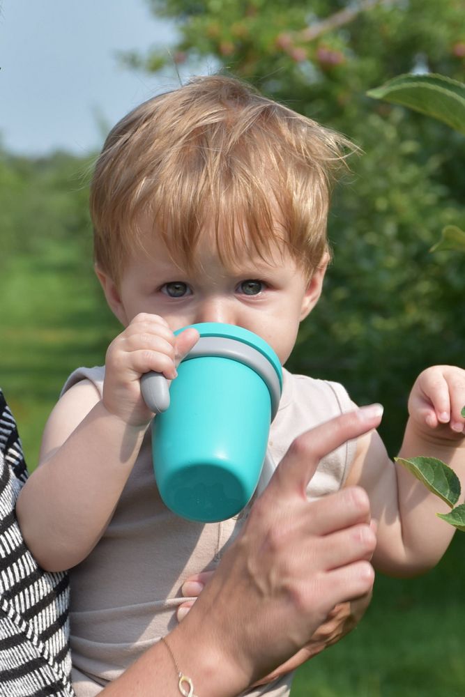 BBLÜV Küp Sippy Cup Silikonový hrneček Aqua - obrázek 3