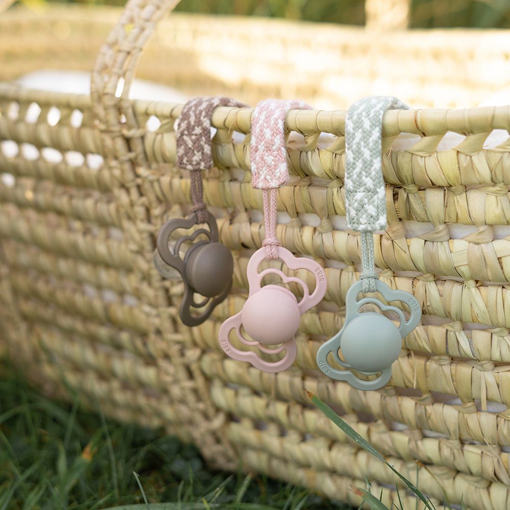 Bibs Paci Braid klip na dudlík blush ivory - obrázek 2