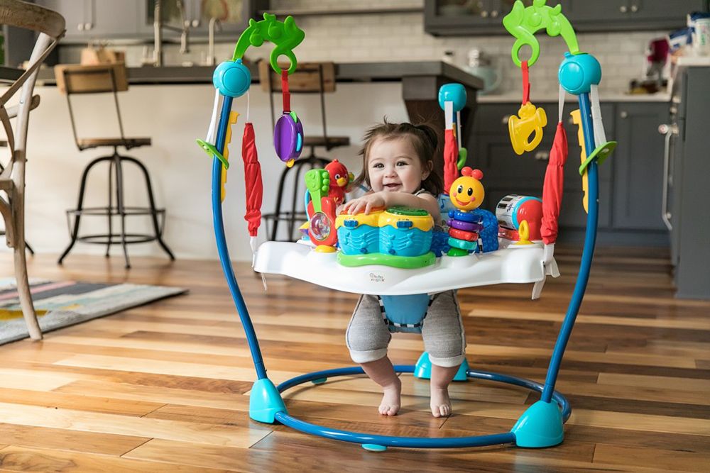 BABY EINSTEIN Skákadlo/aktivní centrum 2v1 Neighborhood Symphony 6m+ do 11kg - obrázek 2