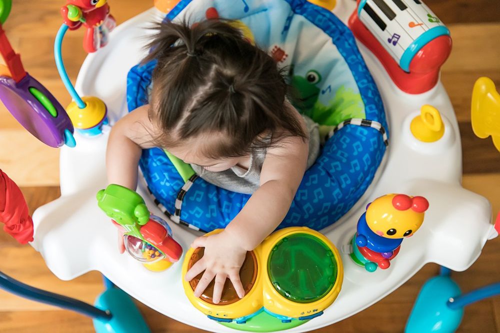 BABY EINSTEIN Skákadlo/aktivní centrum 2v1 Neighborhood Symphony 6m+ do 11kg - obrázek 5