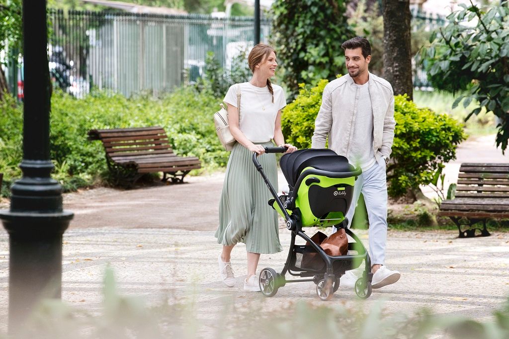 KIDDY Autosedačka Evoluna i-size 2 + Isofix základna 40-83 cm Midnight Black - obrázek 12