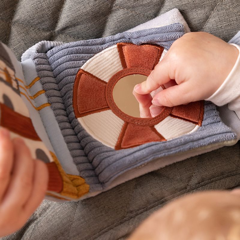 LITTLE DUTCH Knížka závěsná plyšová Námořnický záliv - obrázek 7