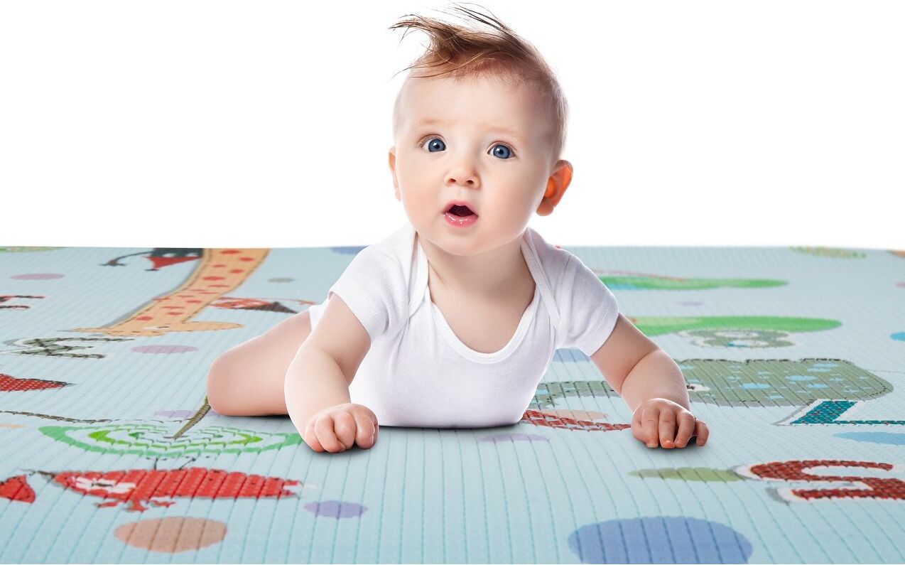 KINDERKRAFT Kočárek Everyday 2v1 Light Grey + PETITE&MARS Podložka na hraní Joy Max Giraffe ZDARMA - obrázek 39