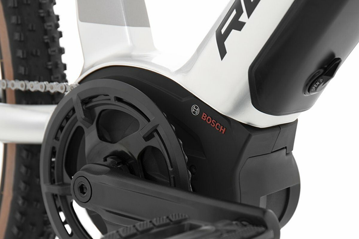 Rock Machine Torrent Int e70-29 Bosch gloss silver/ black XL 2022 - obrázek 3
