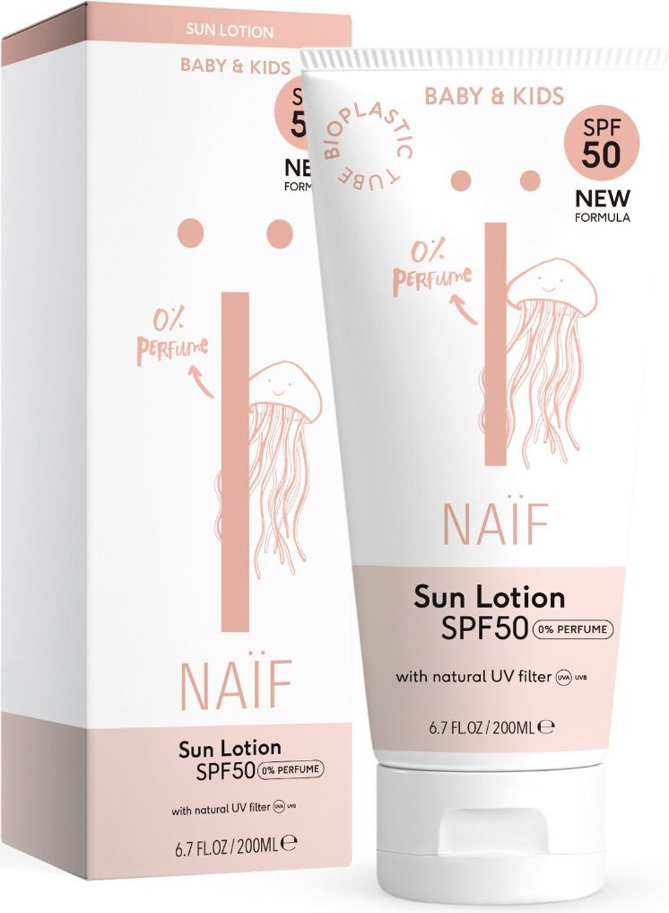 NAIF Ochranné mléko na opalování pro děti a miminka SPF50 200 ml - obrázek 1