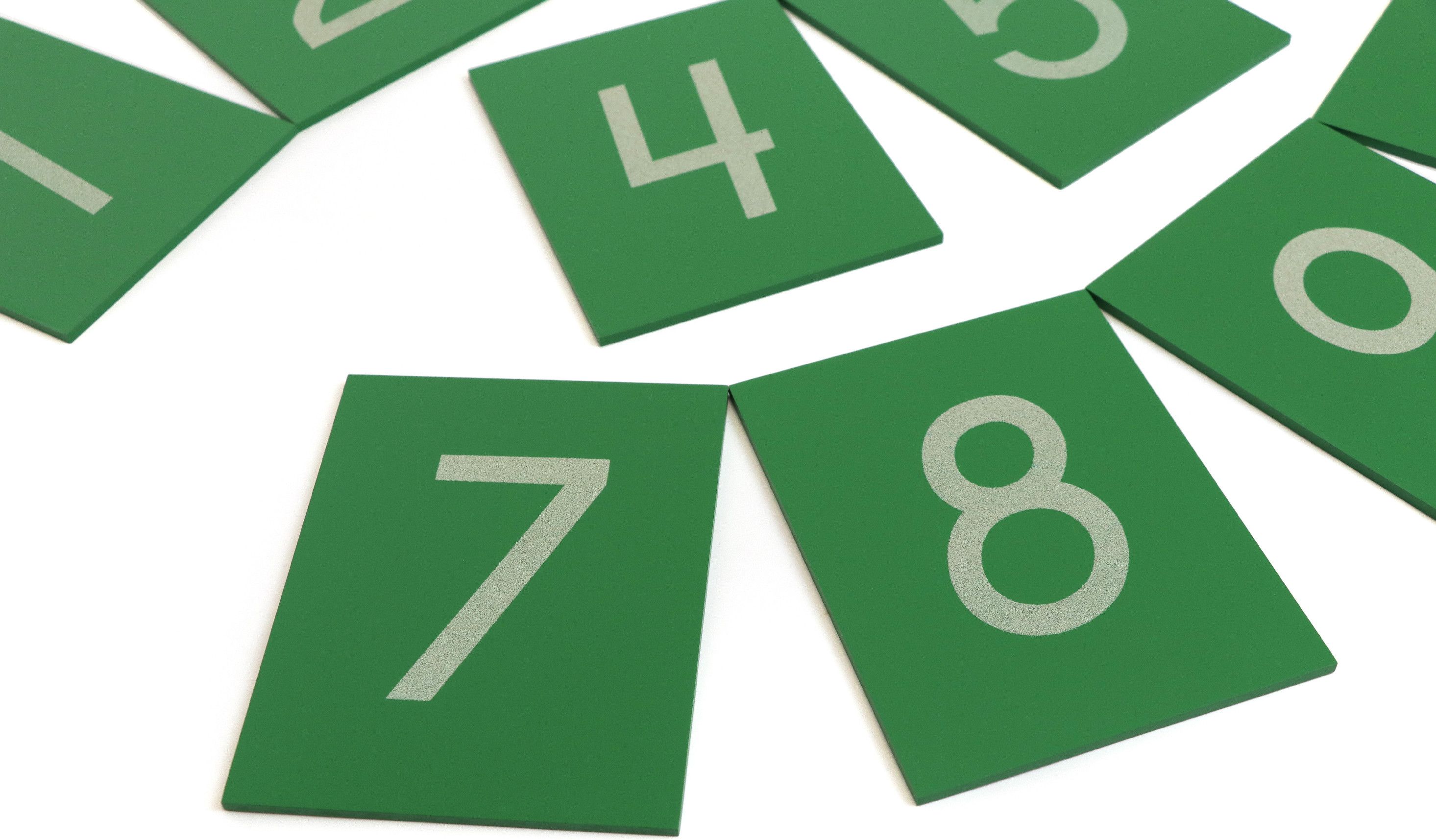 Sandpaper Numerals: International Version - obrázek 1