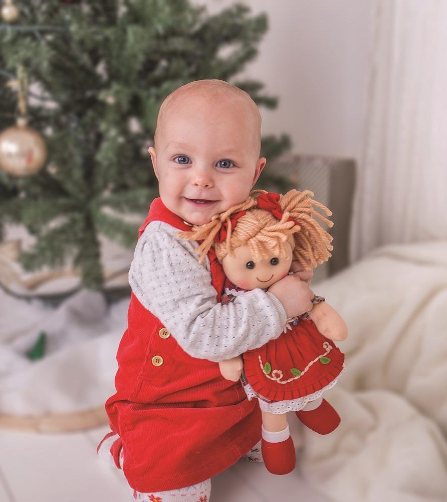 Bigjigs Toys Růžové květinové šaty pro panenku 38 cm - obrázek 4