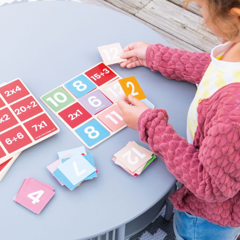Bigjigs Toys Matematické bingo Násobení a dělení - obrázek 2