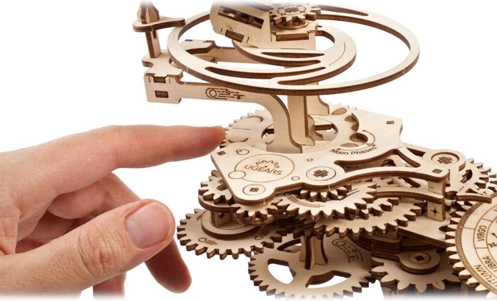 Ugears 3D dřevěné mechanické puzzle Tellurium - obrázek 3
