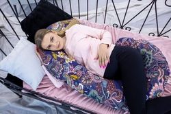 Kojící relaxační polštář bavlna - PREMIUM BOHO květy tmavě modrý - BabyNellys - obrázek 2