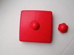 Krytka trámu plastová červená 90x90 - obrázek 2