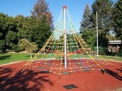Lanová pyramida PY850K (v.p 1,5 m, s 8-mi napínacími zámky) - obrázek 2