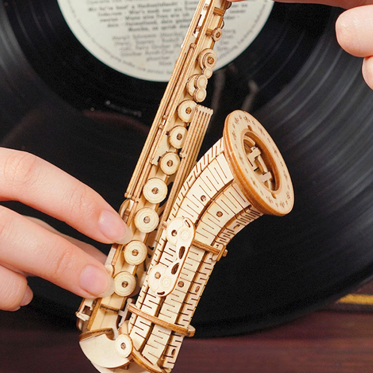 RoboTime dřevěné 3D puzzle Saxofon - obrázek 5