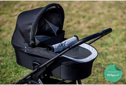 Set kočárek X-lander X-Move + isofix 2021 Astral black - obrázek 8