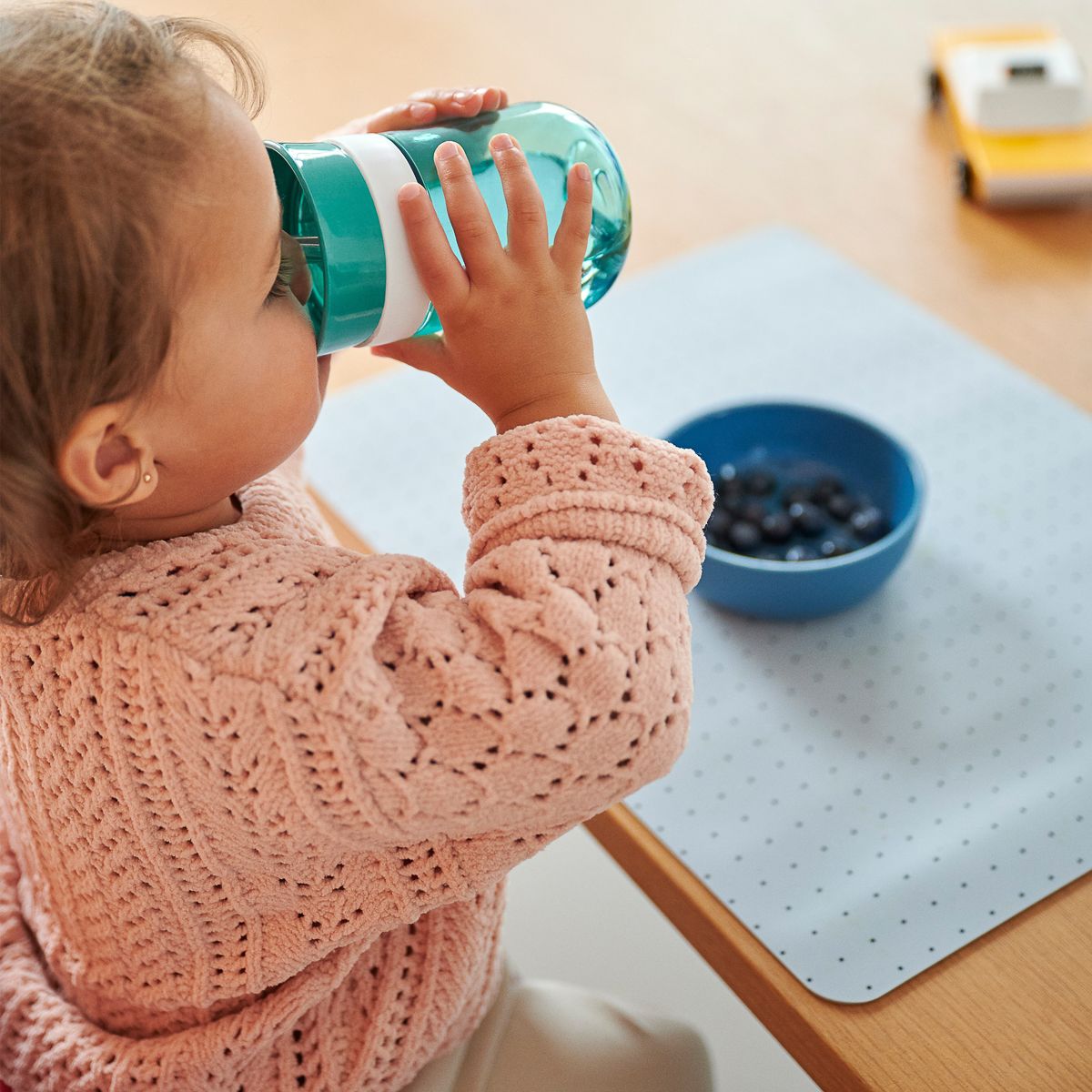 DĚTSKÝ TRÉNOVACÍ HRNEK MEPAL 360°, MIO 300 ML, LITTLE DUTCH - KVĚTINY A MOTÝLI - obrázek 3