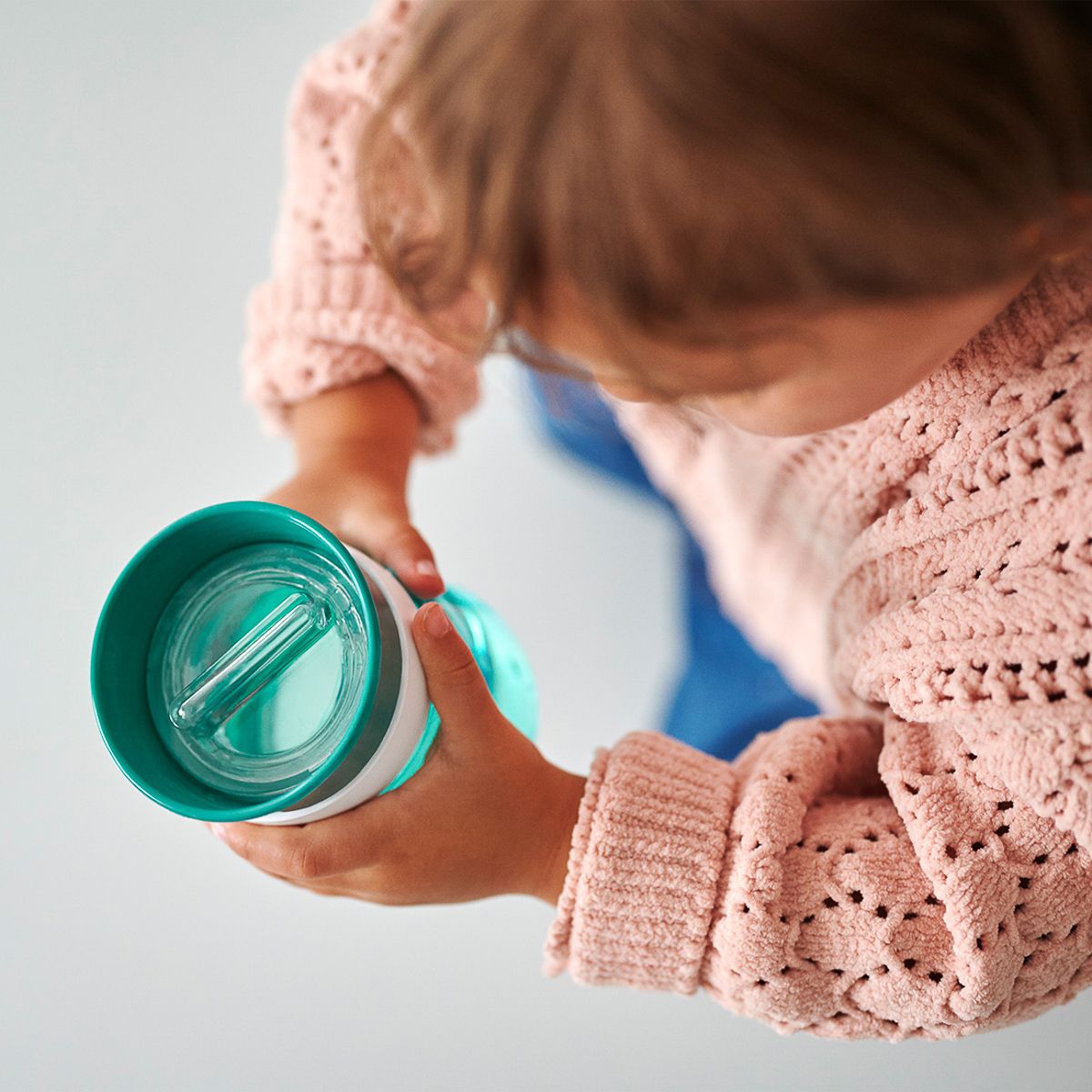 DĚTSKÝ TRÉNOVACÍ HRNEK MEPAL 360°, MIO 300 ML, LITTLE DUTCH - KVĚTINY A MOTÝLI - obrázek 4