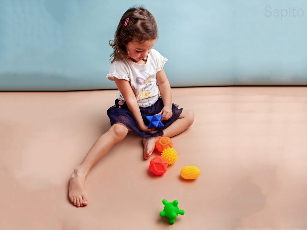 Hencz Toys Senzorické míčky -  6 ks - obrázek 5
