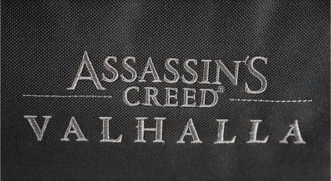 Groovy Taška Assassins Creed Valhalla - Eivor, barva černá - obrázek 8