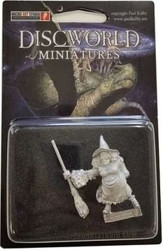 Micro Art Studio Zeměplocha: Figurka Stařenka Oggová - obrázek 2