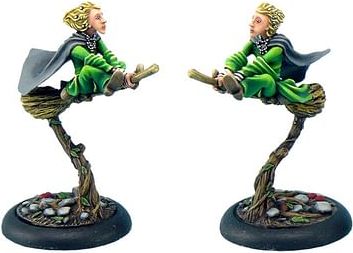 Micro Art Studio Zeměplocha: Figurka Magráta Česneková na koštěti - obrázek 1