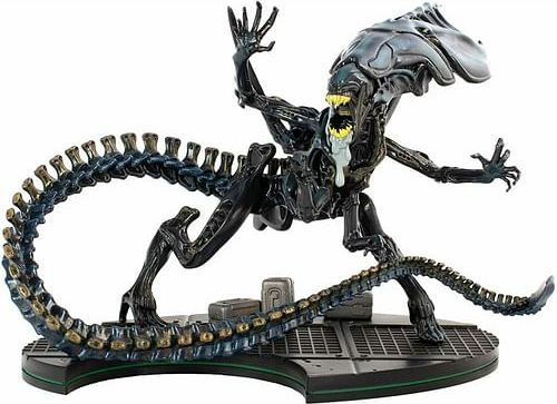 Quantum Mechanix Figurka Alien Q-Fig Max Alien Queen - obrázek 1