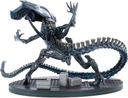 Quantum Mechanix Figurka Alien Q-Fig Max Alien Queen - obrázek 4
