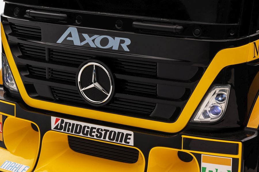 Dětský elektrický kamion Mercedes Axor s návěsem, MP4 žlutý - obrázek 12