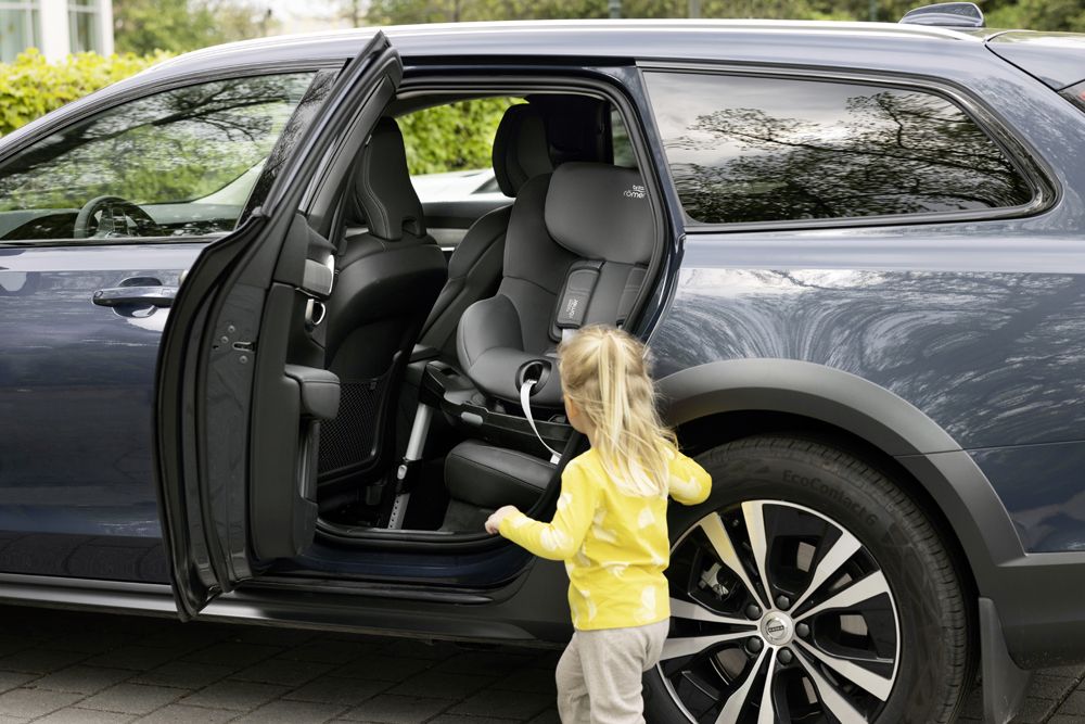 BRITAX RÖMER Autosedačka Dualfix M i-Size (9-18 kg) Space Black - obrázek 10