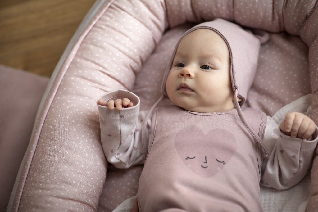 PINOKIO Čepice se šńůrkama HELLLO dívka růžová vel. 56 - obrázek 2