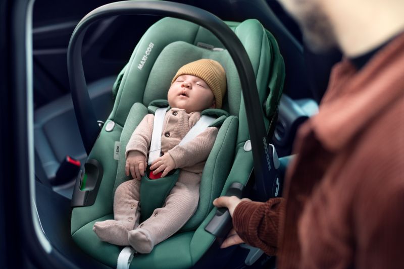 MAXI-COSI Autosedačka Pebble 360 (0-13 kg) Essential Green - obrázek 20